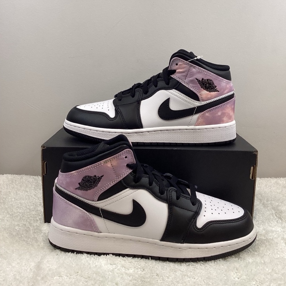 Air Jordan 1 Mid SE "Zen Master"